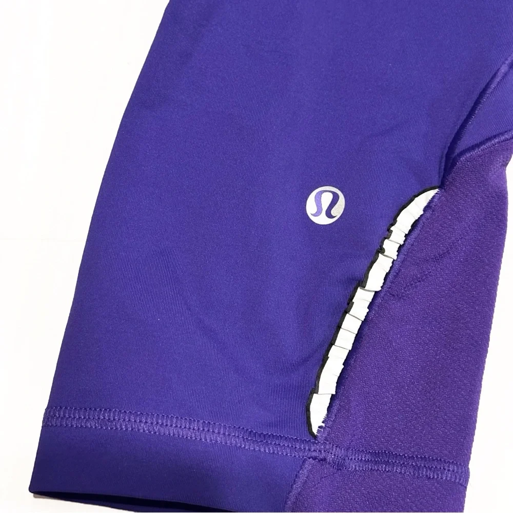 Lululemon Presta Padded Short in Bruised Berry / High Noon Dot White